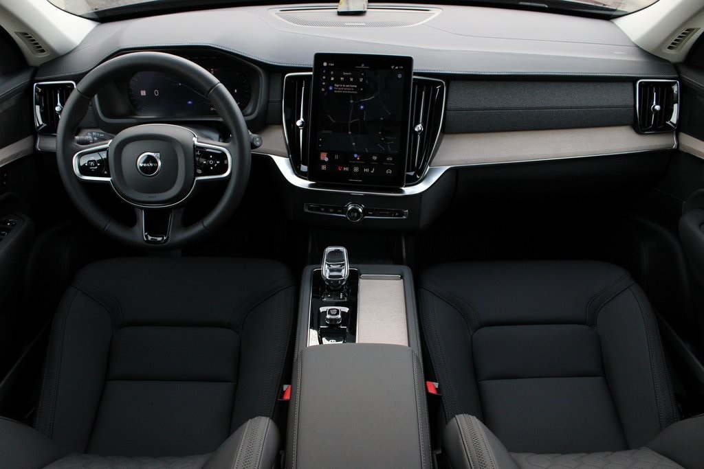 New 2026 Volvo XC90 B6 Plus 7-Seater SUV