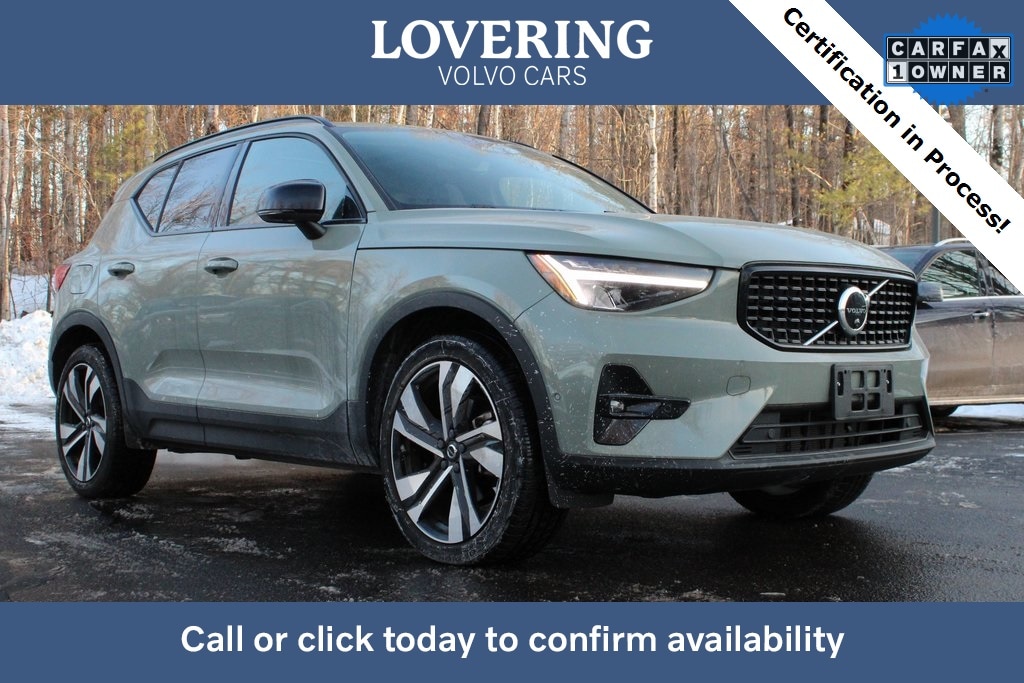 2023 Volvo XC40 Plus's photo