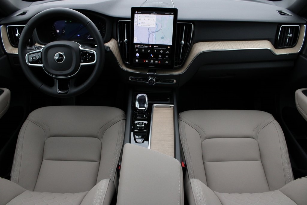 New 2026 Volvo XC60 B5 Plus SUV