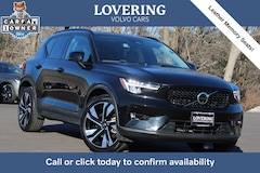 2025 Volvo XC40 B5 Plus Dark Theme SUV