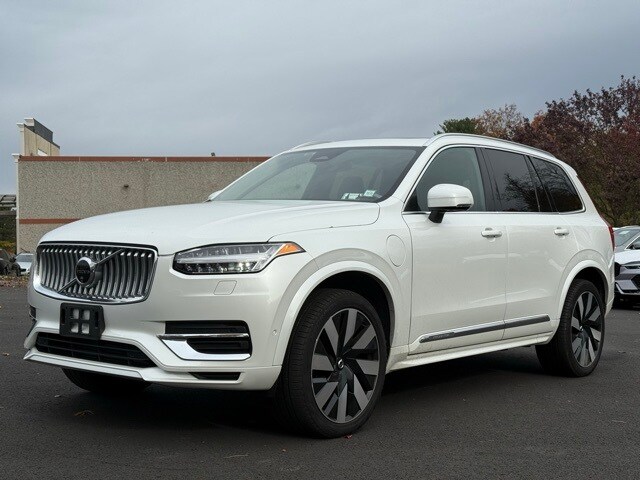 2024 Volvo XC90 Recharge T8 Plus photo 3