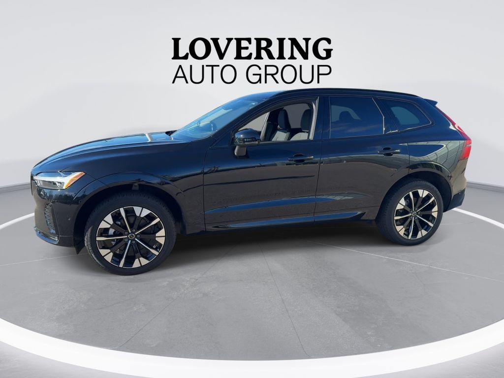 2026 Volvo XC60 Plus - Photo 5