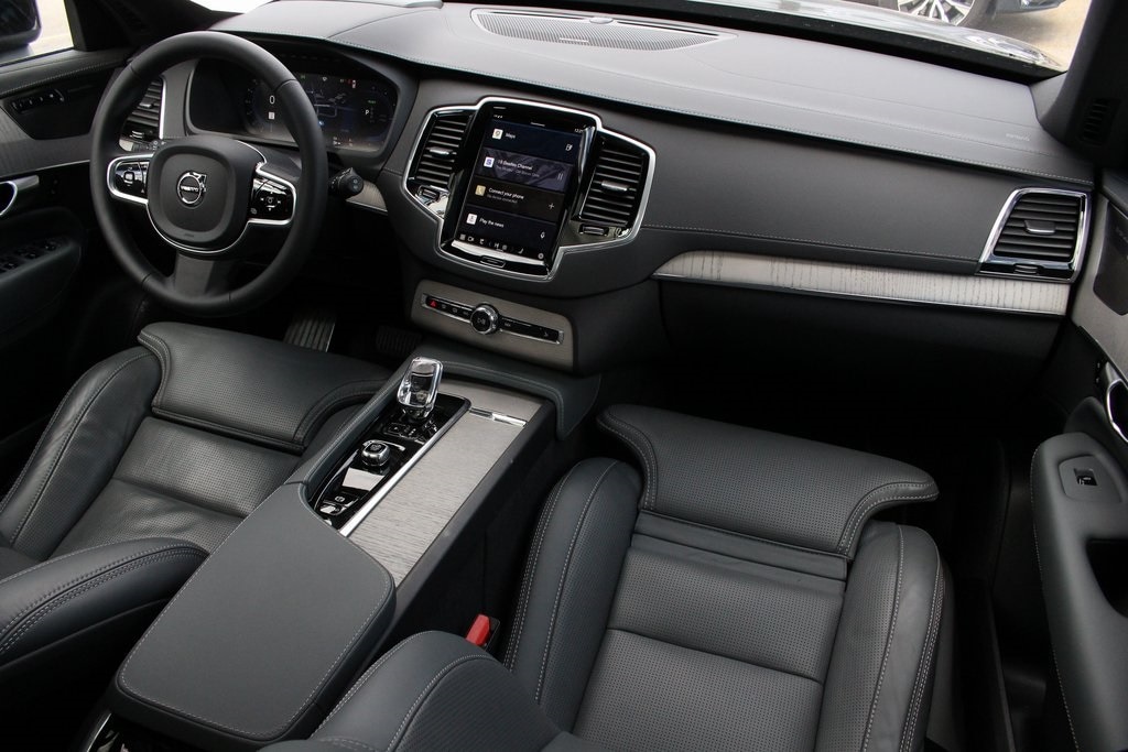 Certified 2024 Volvo XC90 Ultimate with VIN YV4H60CF8R1225627 for sale in Nashua, NH