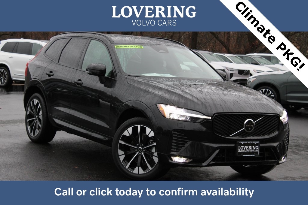 2026 Volvo XC60 Plus's photo