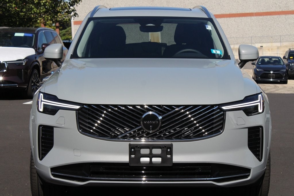 New 2026 Volvo XC90 B6 Plus 7-Seater SUV