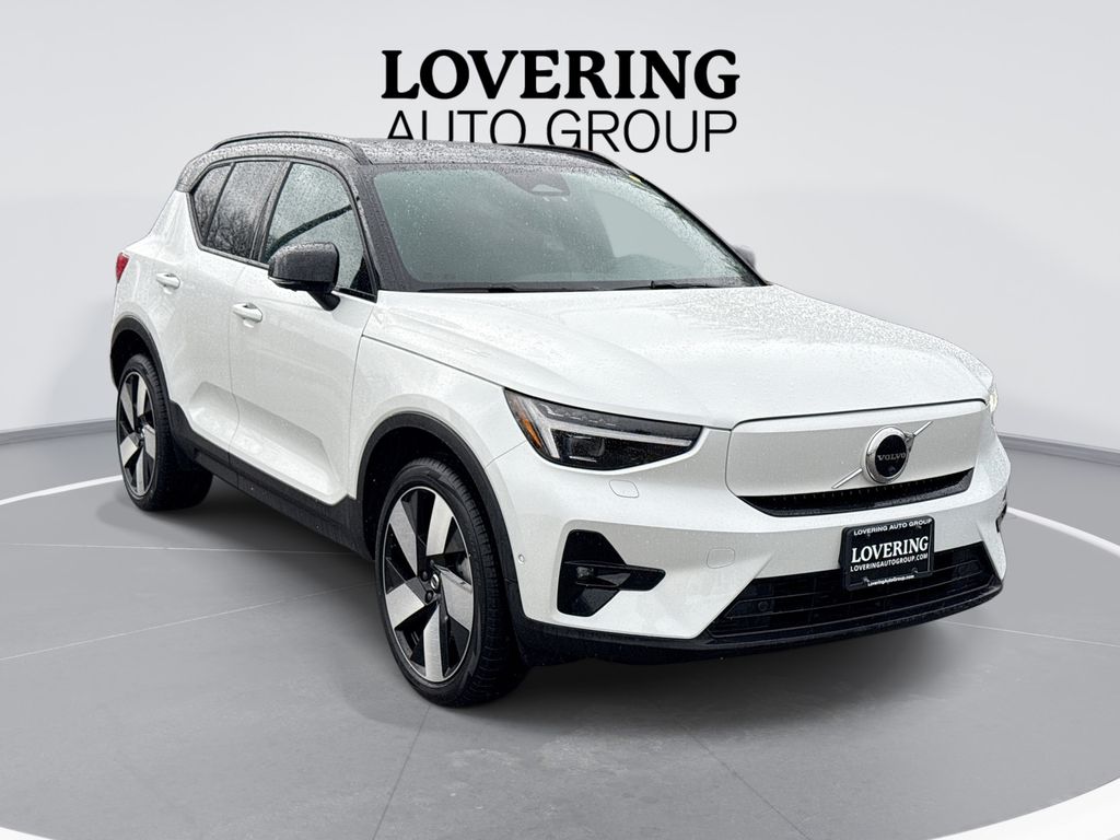 2023 Volvo XC40