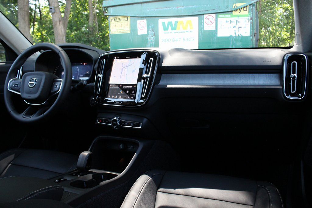 2026 Volvo XC40 Core - Photo 22