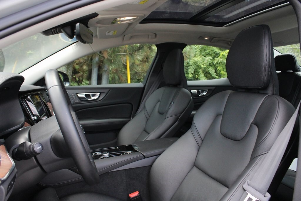2024 Volvo S60 Recharge Ultimate photo 2