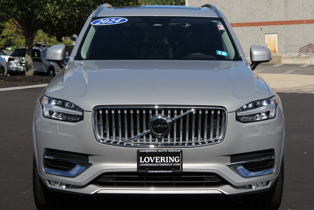 2024 Volvo XC90 B5 Core photo 3