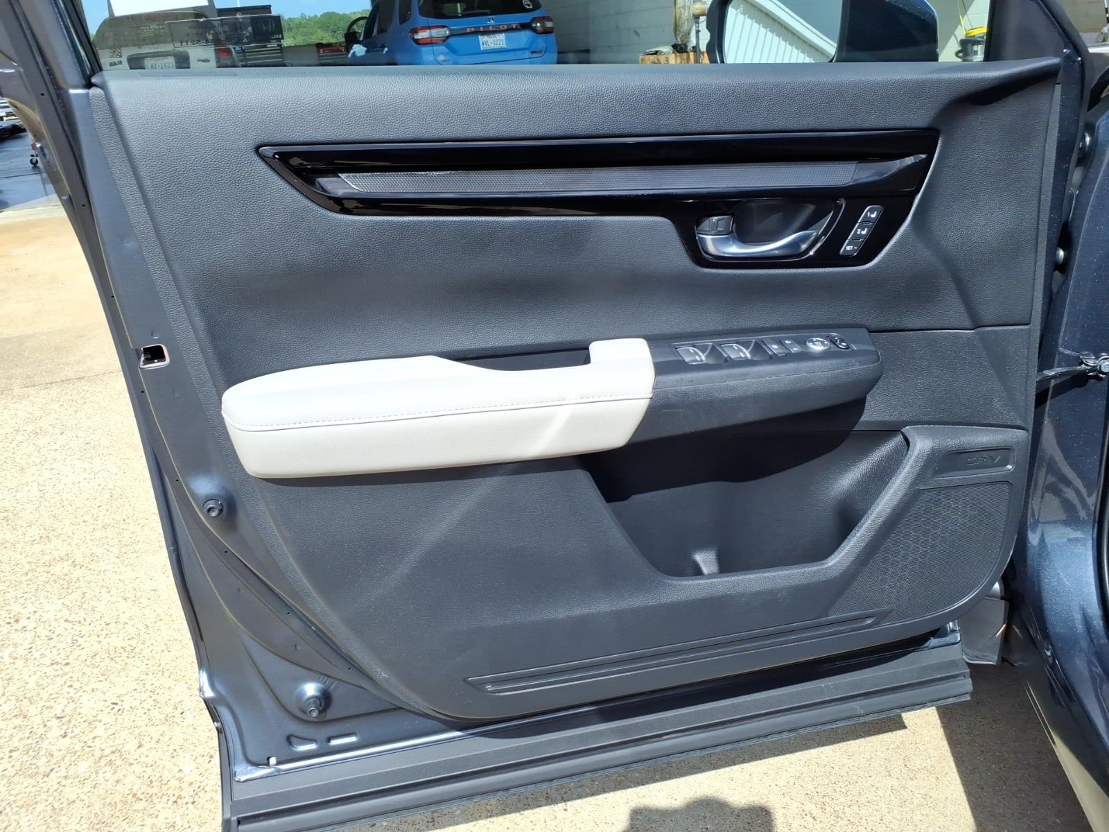 2025 Honda CR-V EX-L - Photo 19