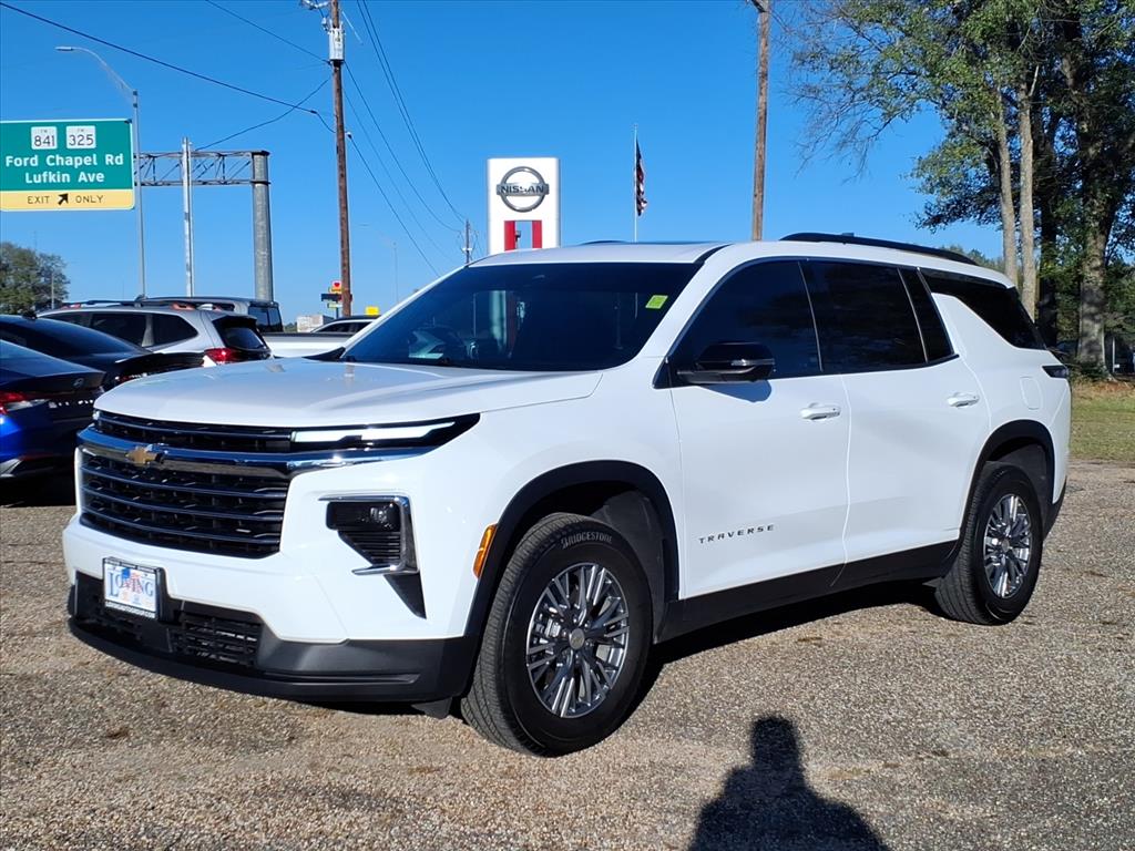2024 Chevrolet Traverse 2LT's photo