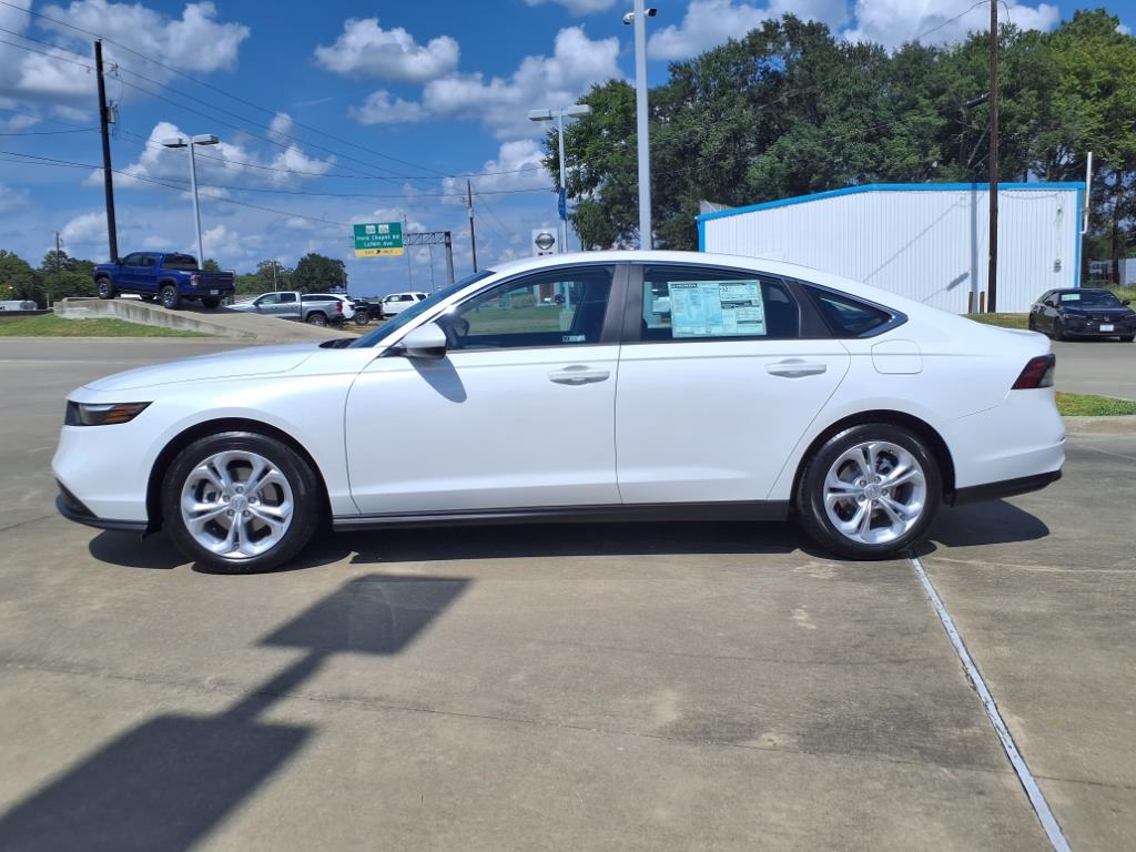 2025 Honda Accord LX photo 2