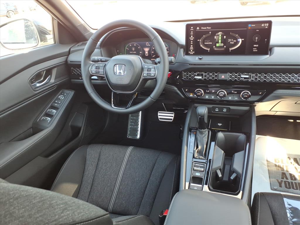 2025 Honda Accord Sport photo 3