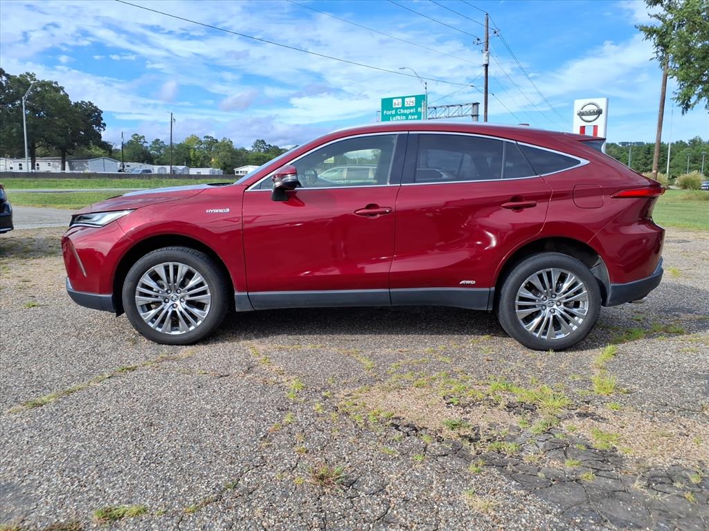 2021 Toyota Venza photo 2