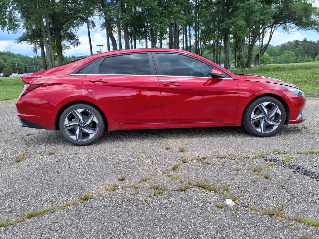 Used 2022 Hyundai Elantra Limited with VIN 5NPLP4AG7NH077695 for sale in Lufkin, TX