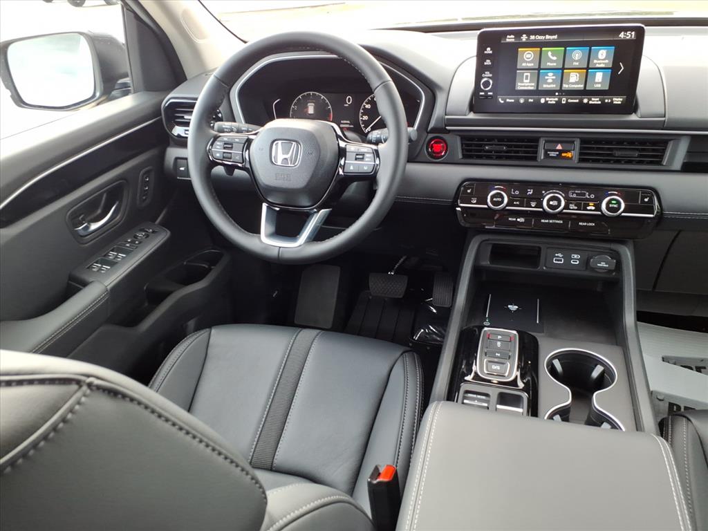 2025 Honda Pilot EX-L photo 3