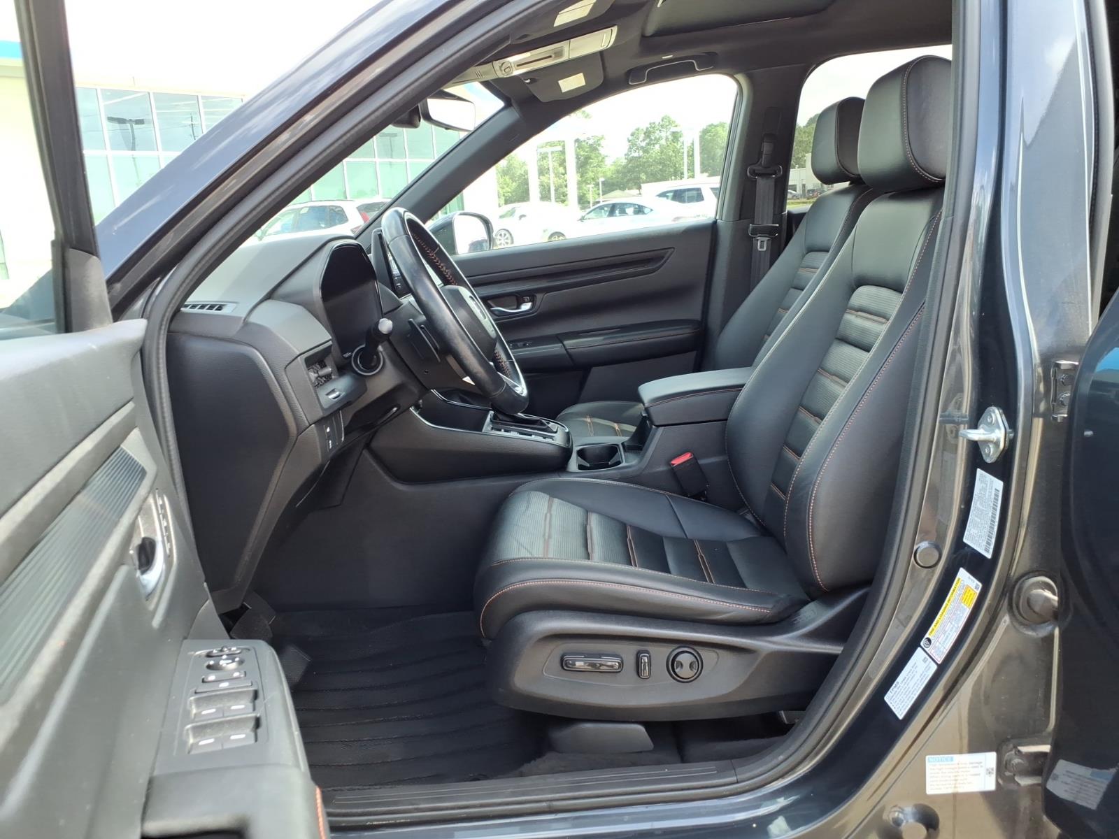 2025 Honda CR-V Sport-L - Photo 14