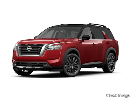 2023 Nissan Pathfinder SL SUV
