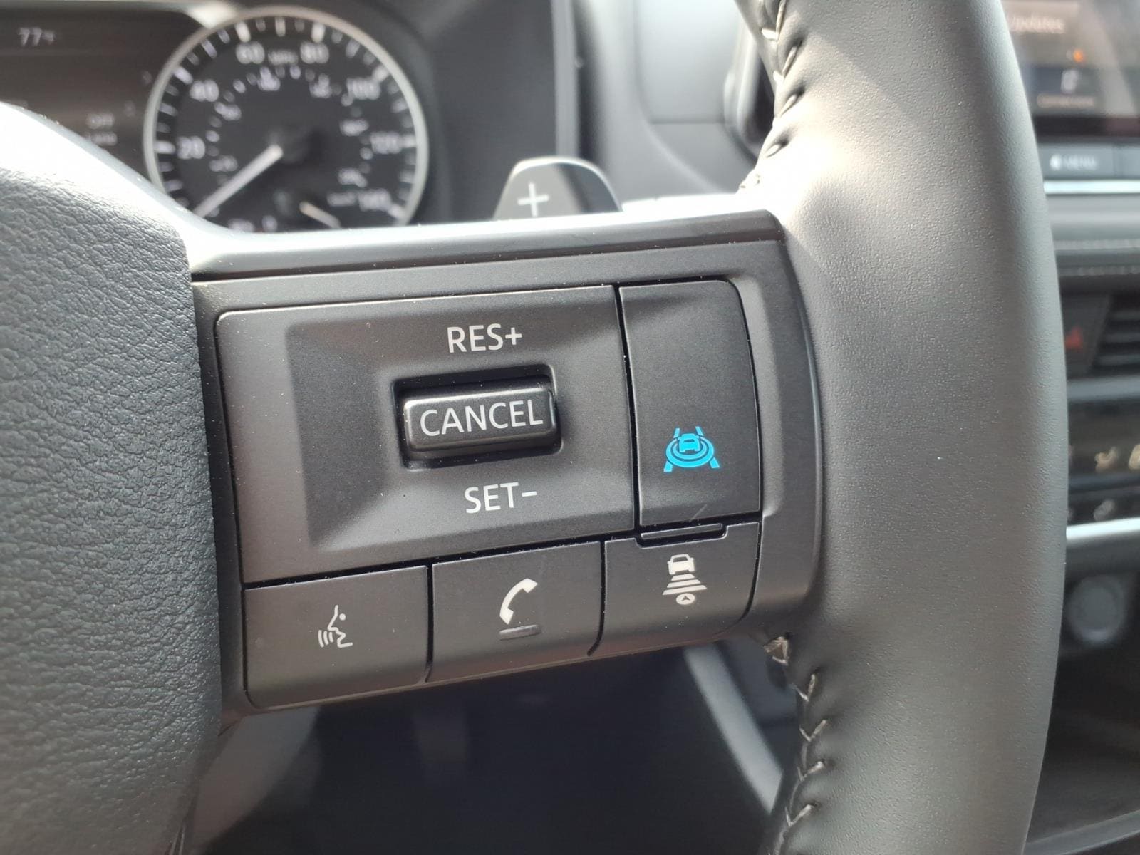 2026 Nissan Rogue SV - Photo 25