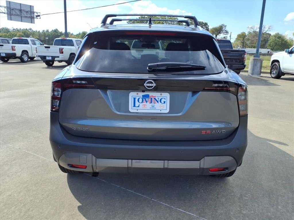 New 2026 Nissan Kicks SR SUV