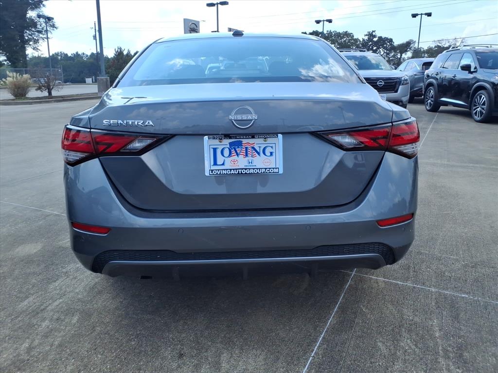 2025 Nissan Sentra SV photo 3