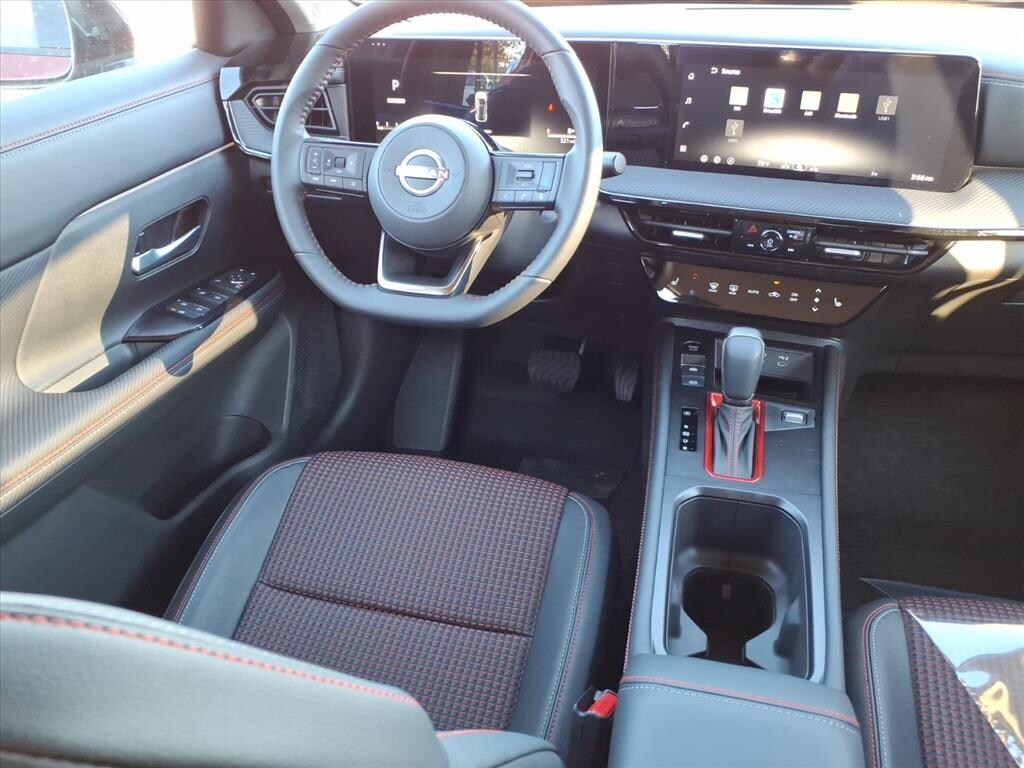 New 2026 Nissan Kicks SR SUV