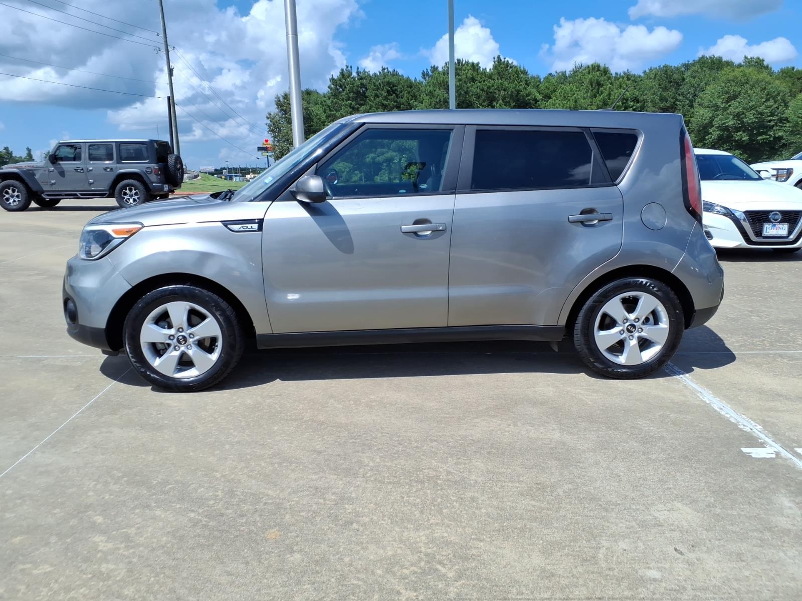 Used 2017 Kia Soul Base with VIN KNDJN2A29H7502591 for sale in Lufkin, TX