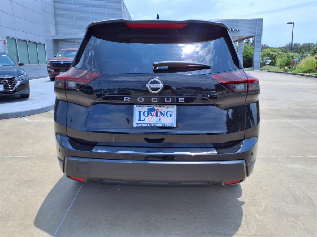 2026 Nissan Rogue SV photo 3