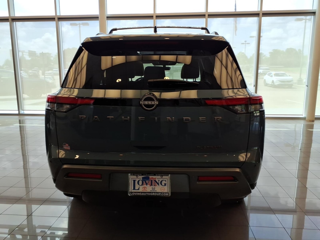 New 2026 Nissan Pathfinder Platinum SUV