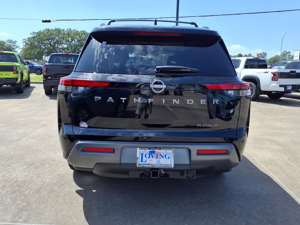 New 2026 Nissan Pathfinder Platinum SUV