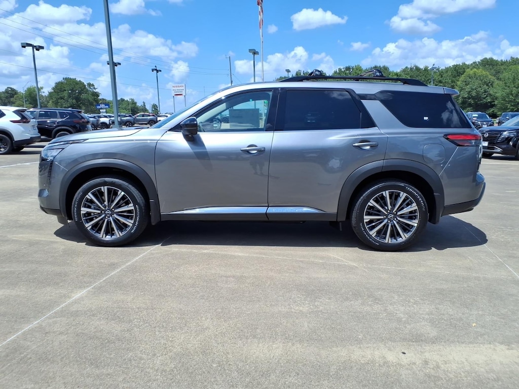 New 2026 Nissan Pathfinder Platinum SUV