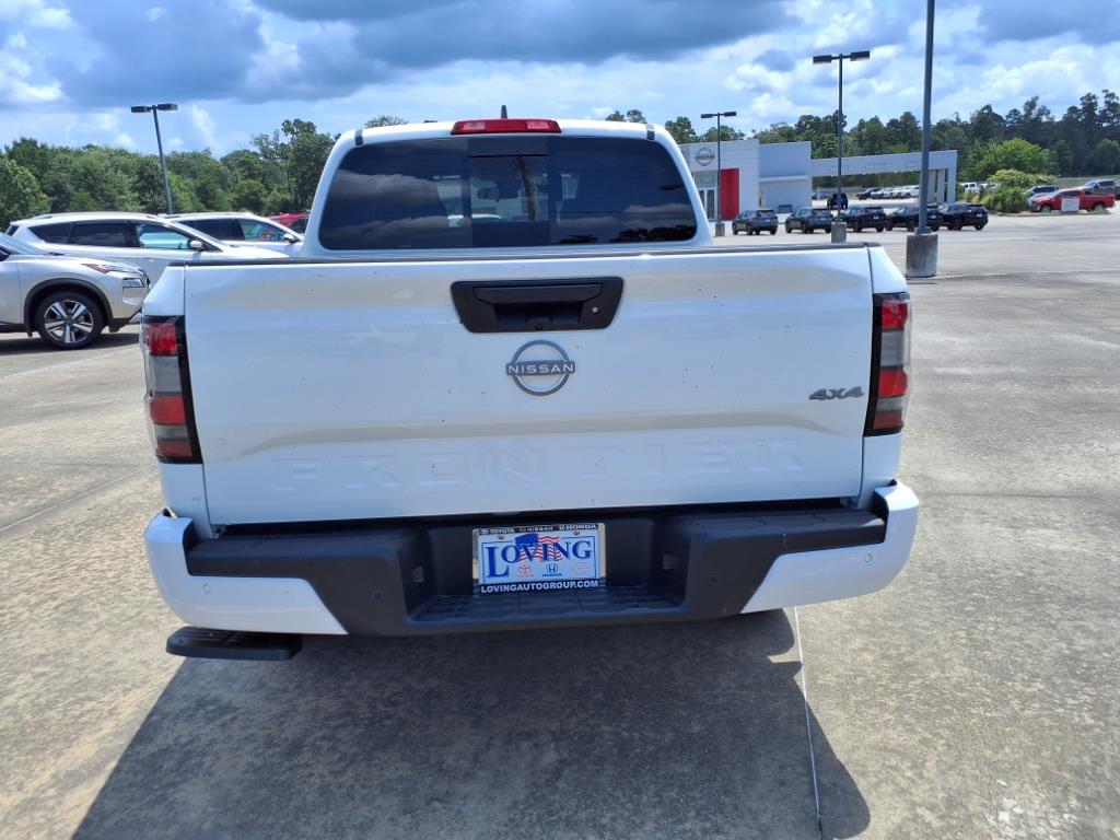 2025 Nissan Frontier SV photo 3