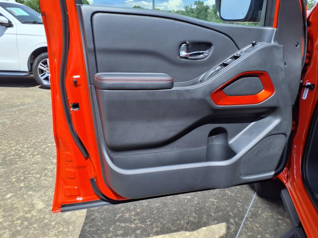 2025 Nissan Frontier PRO-4X - Photo 22