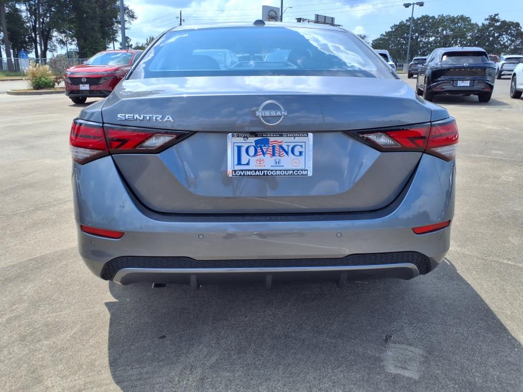 2025 Nissan Sentra SV photo 3