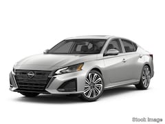 2025 Nissan Altima SL Sedan