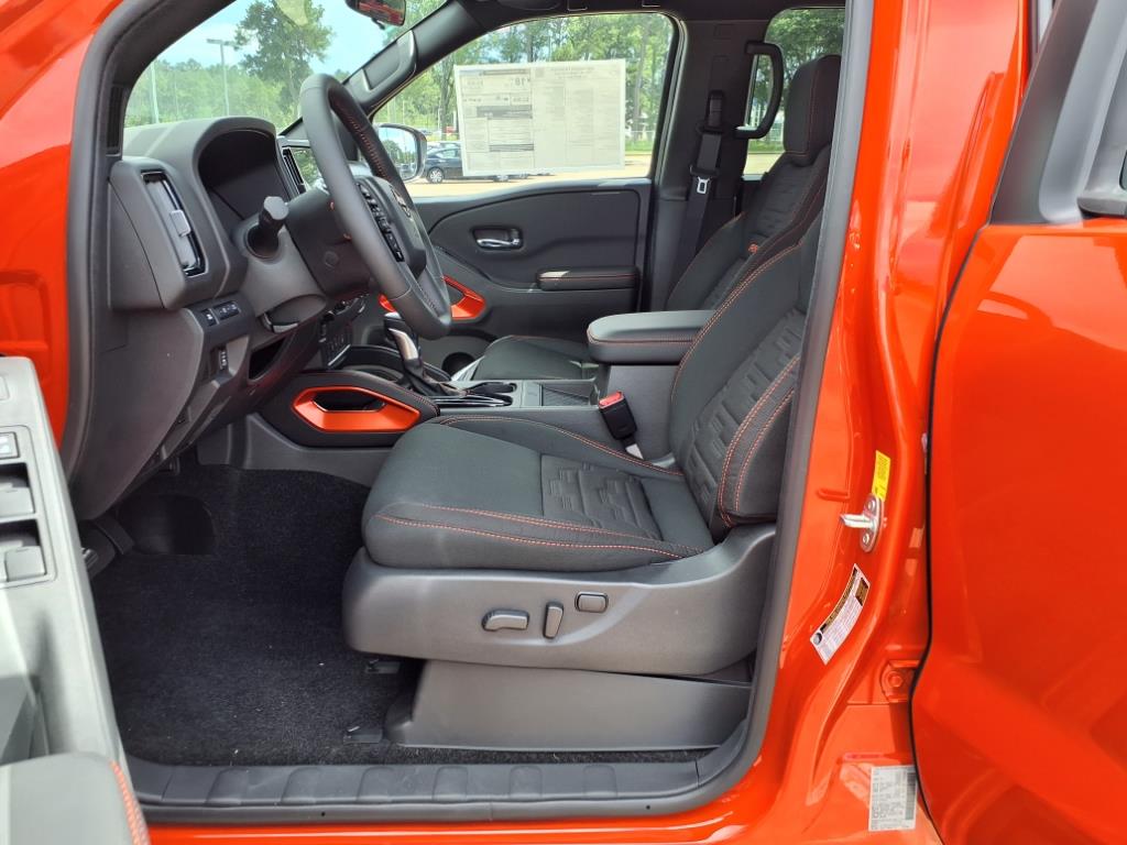 2025 Nissan Frontier PRO-4X - Photo 15