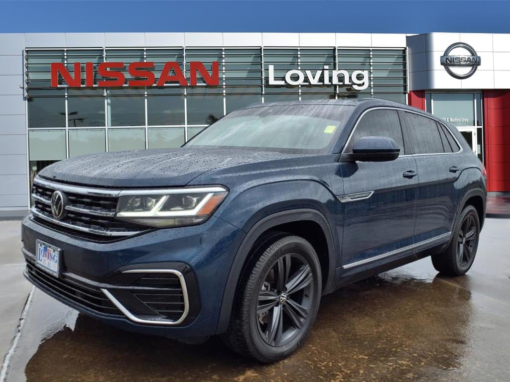 2022 Volkswagen Atlas Cross Sport SEL R-Line's photo