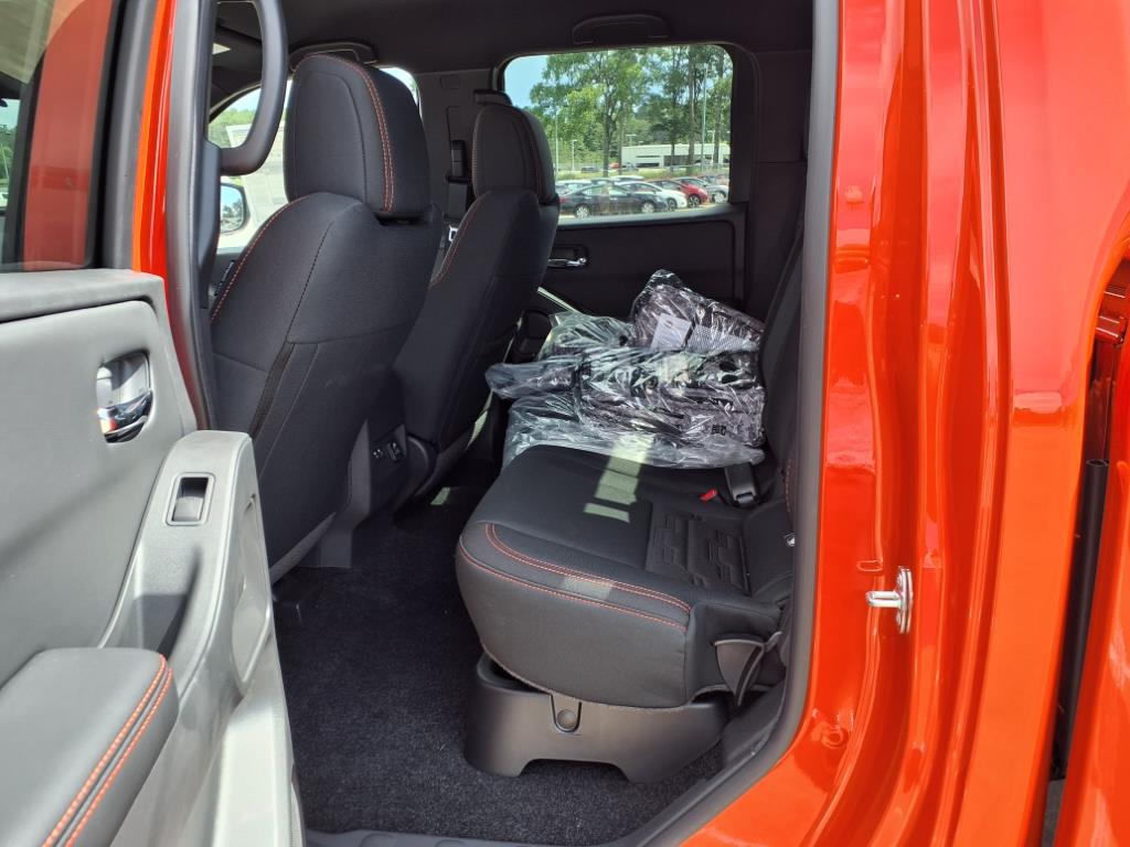 2025 Nissan Frontier PRO-4X - Photo 18