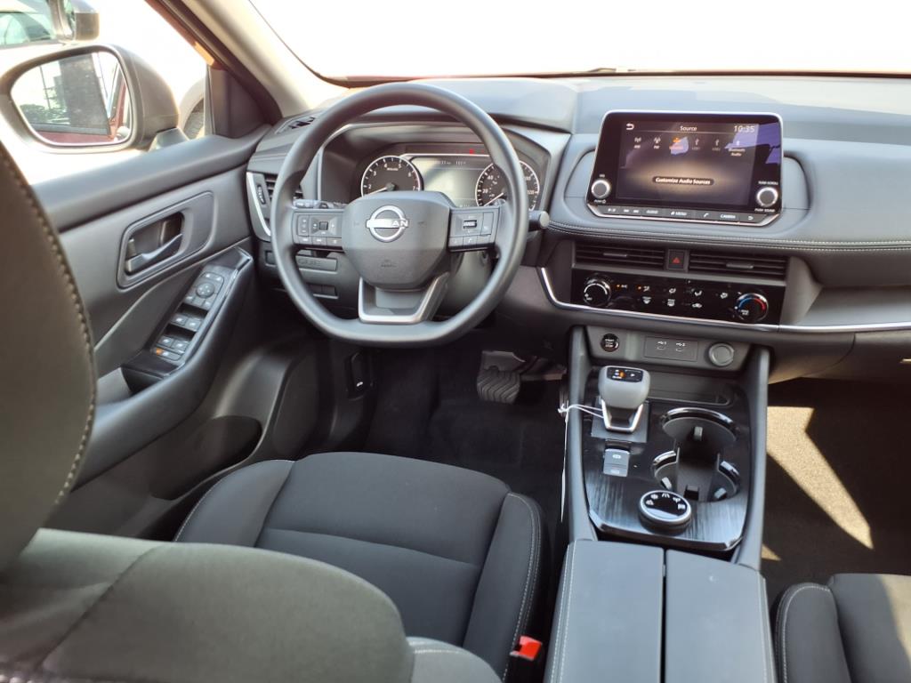 2026 Nissan Rogue S photo 2