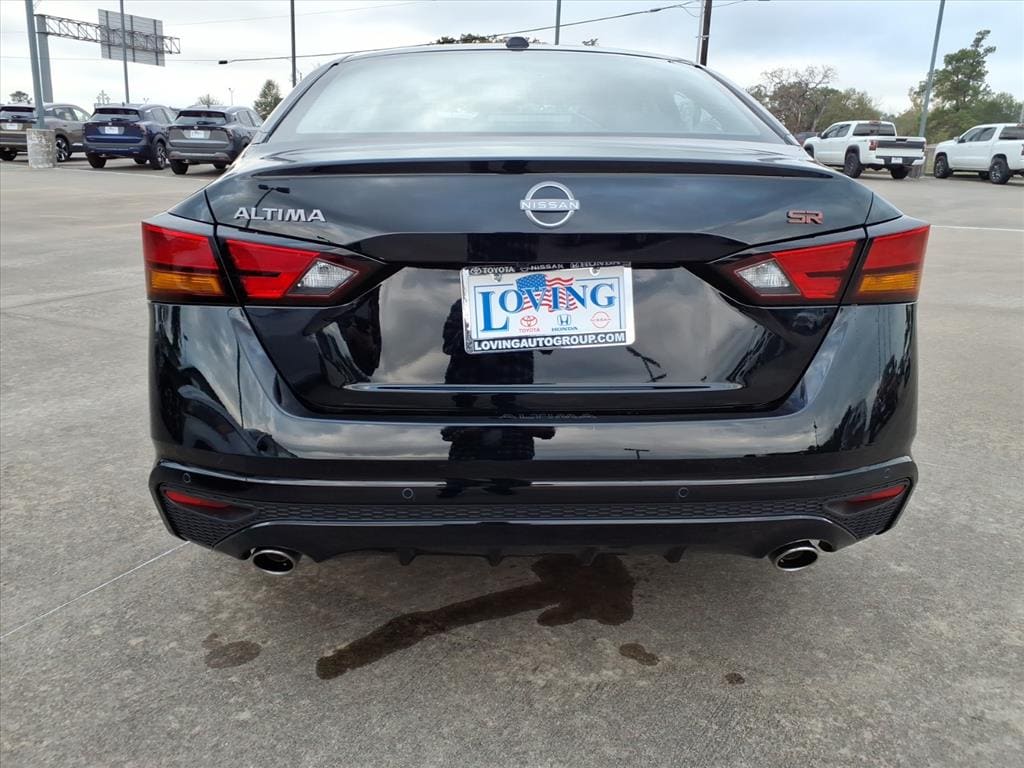 New 2025 Nissan Altima SR Sedan
