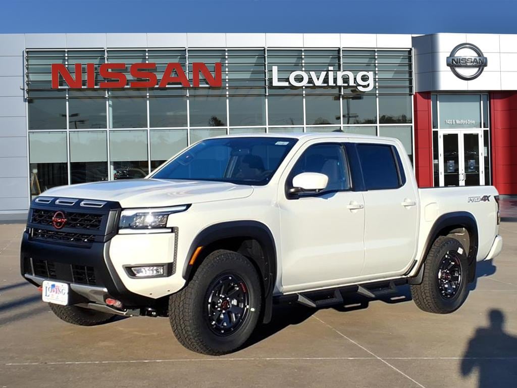 2026 Nissan Frontier PRO-4X's photo