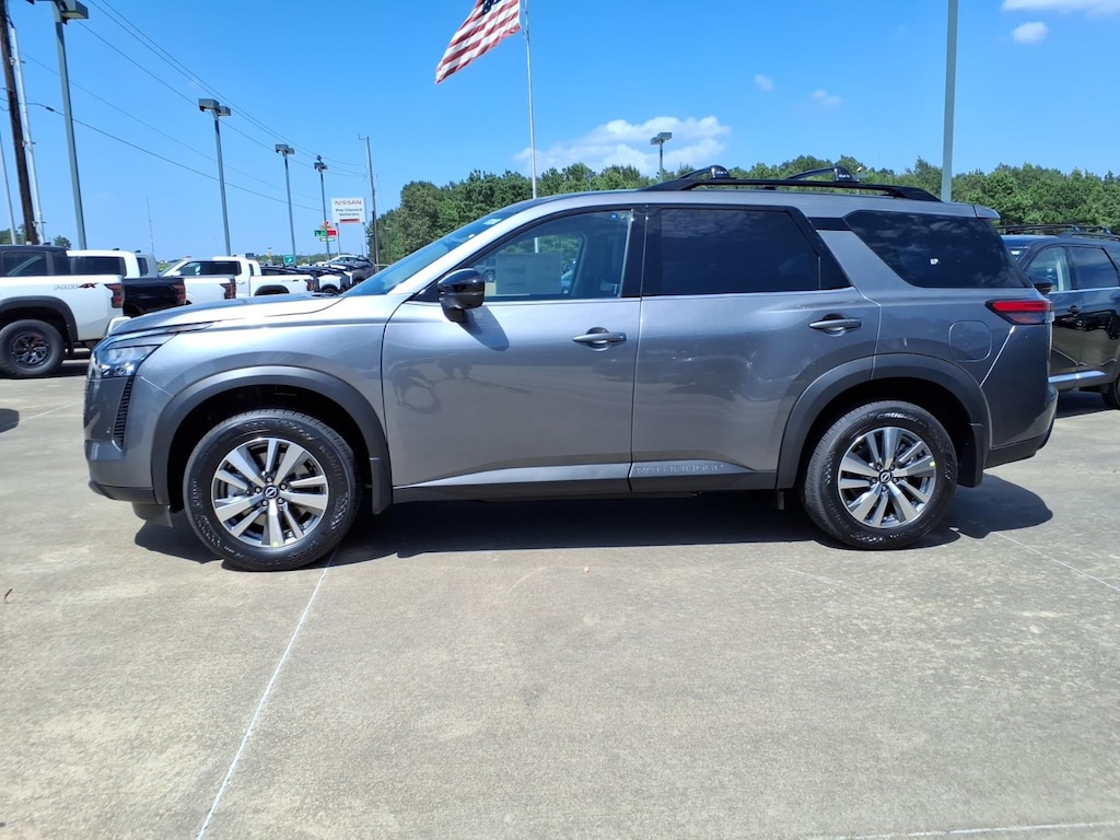 New 2026 Nissan Pathfinder SL SUV