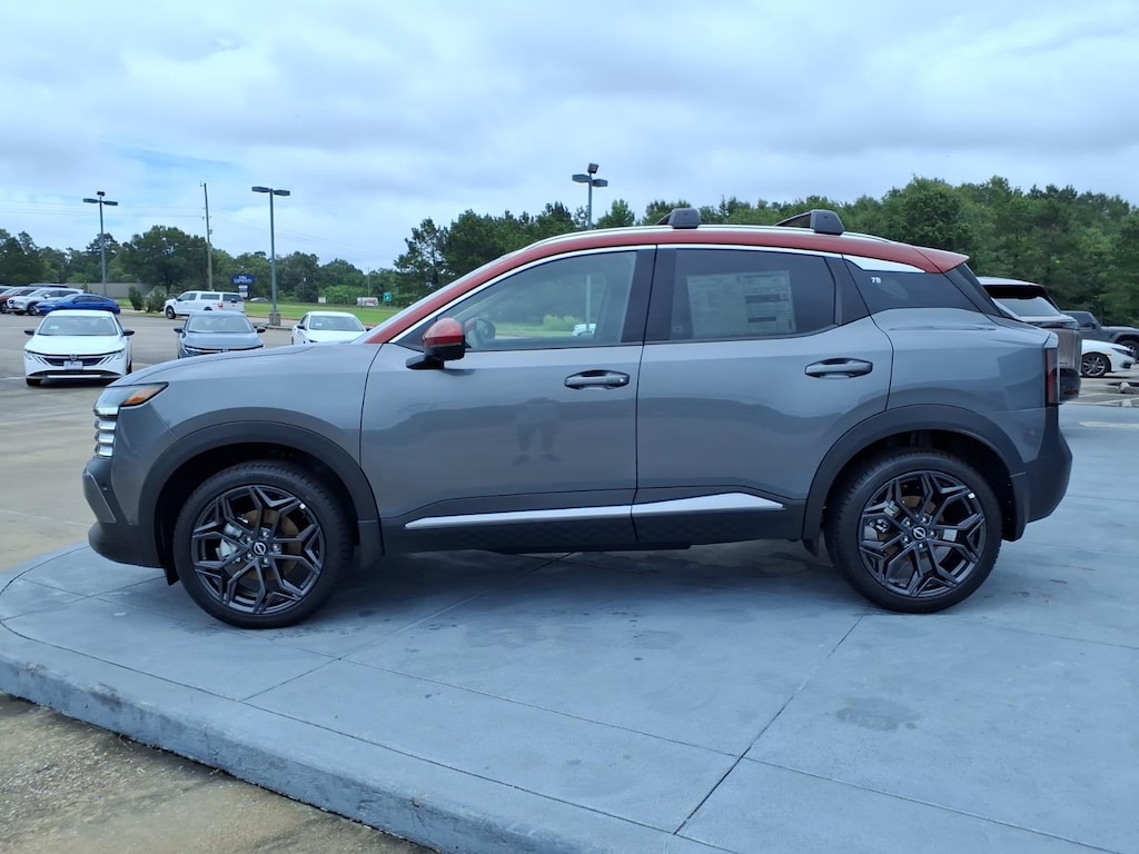 New 2026 Nissan Kicks SR SUV