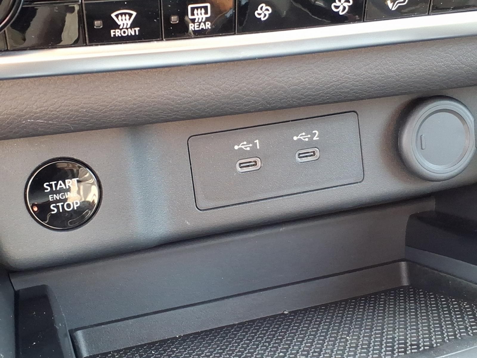 2026 Nissan Rogue SV - Photo 11