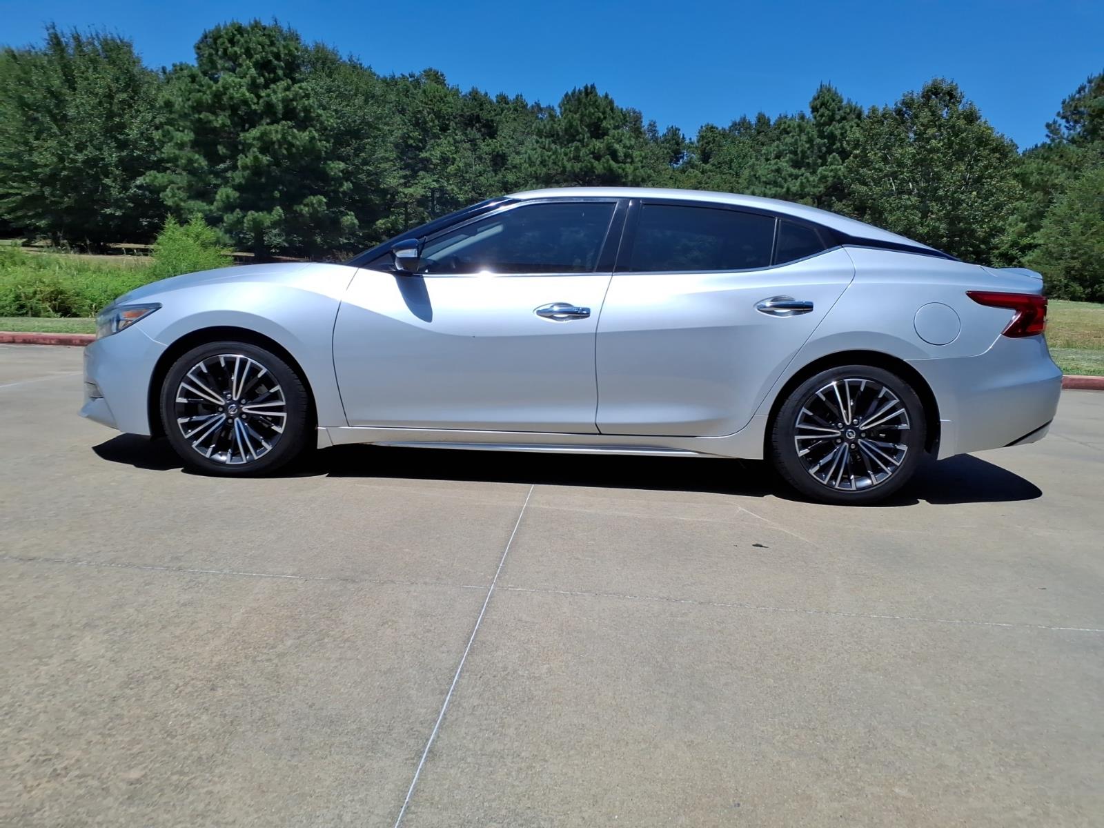 Used 2017 Nissan Maxima Platinum with VIN 1N4AA6AP5HC367816 for sale in Lufkin, TX