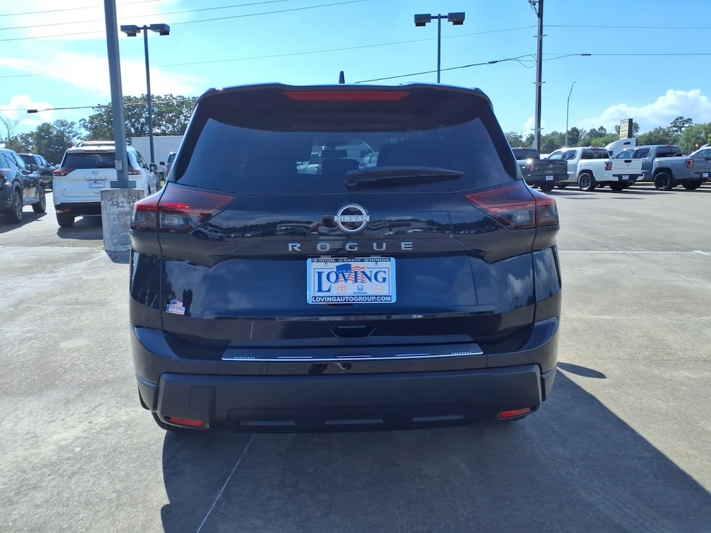 New 2026 Nissan Rogue SV SUV
