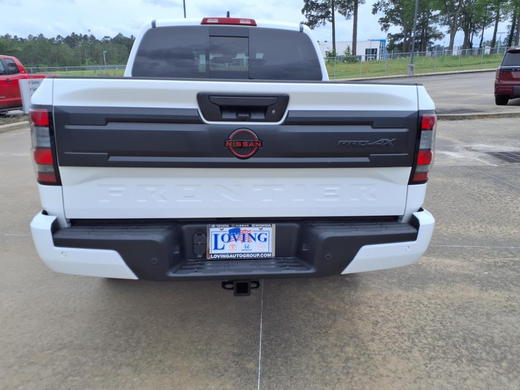 2025 Nissan Frontier PRO-4X photo 3