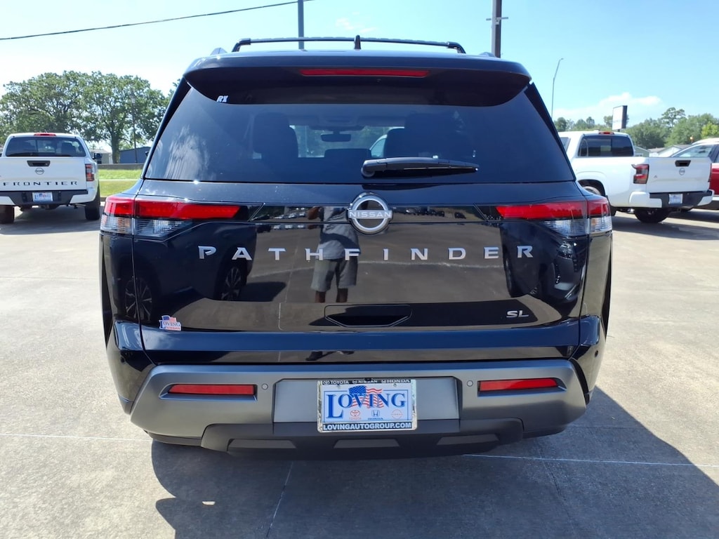 New 2026 Nissan Pathfinder SL SUV
