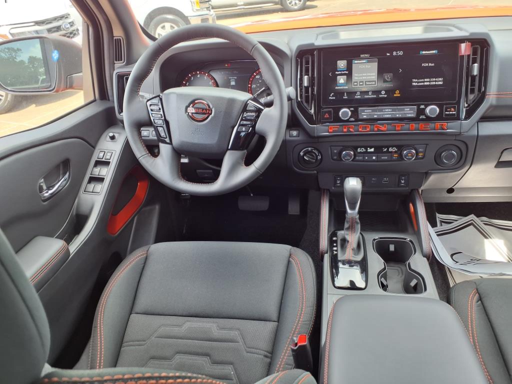2025 Nissan Frontier PRO-4X photo 4