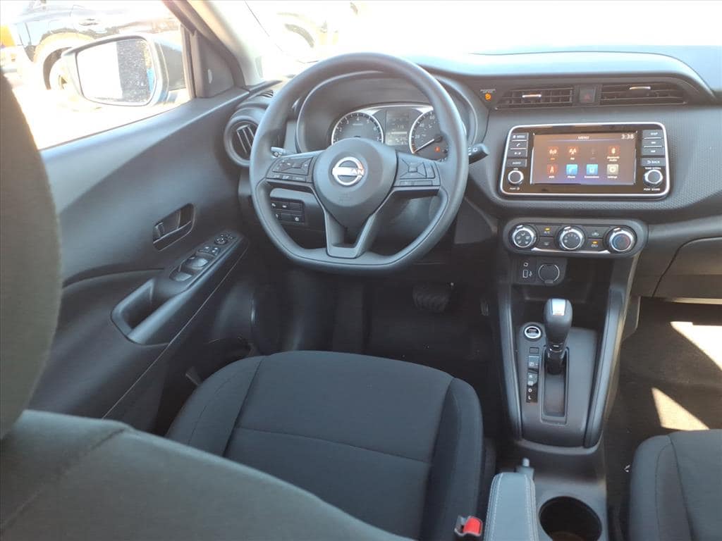 New 2025 Nissan Kicks Play S SUV